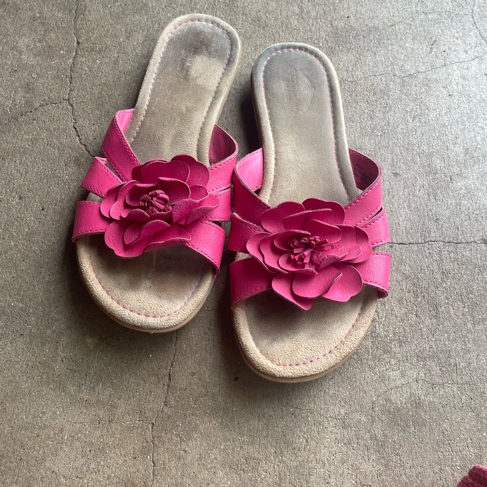Sonoma Pink Ruffled Slide Sandals